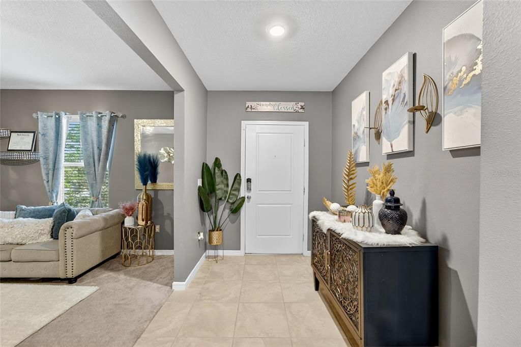 For Sale: $400,000 (4 beds, 2 baths, 2890 Square Feet)