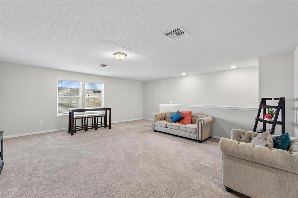 For Sale: $400,000 (4 beds, 2 baths, 2890 Square Feet)