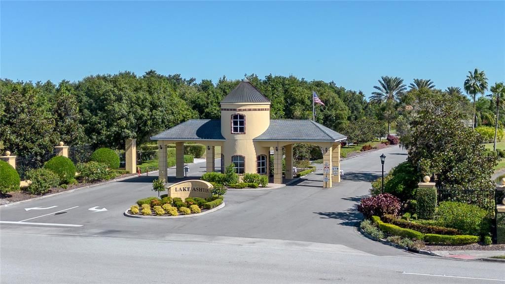 合同活跃: $419,900 (3 贝兹, 2 浴室, 2041 平方英尺)