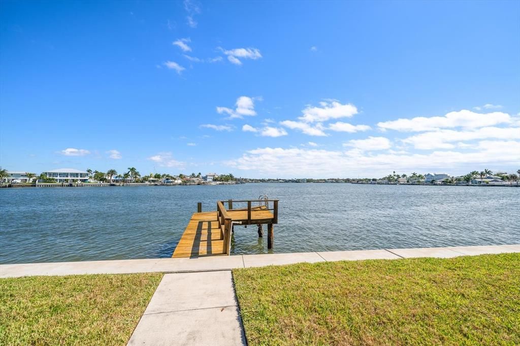 待售: $1,050,000 (3 贝兹, 2 浴室, 1423 平方英尺)