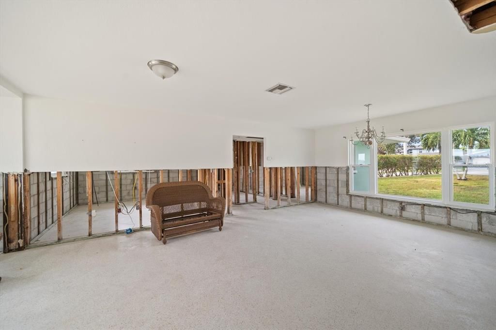 待售: $1,050,000 (3 贝兹, 2 浴室, 1423 平方英尺)