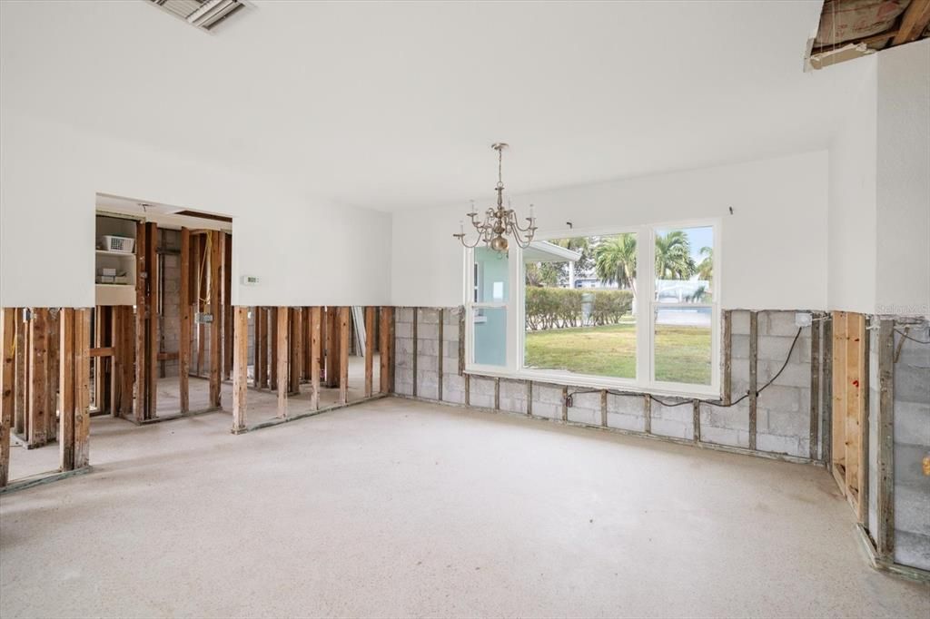 待售: $1,050,000 (3 贝兹, 2 浴室, 1423 平方英尺)