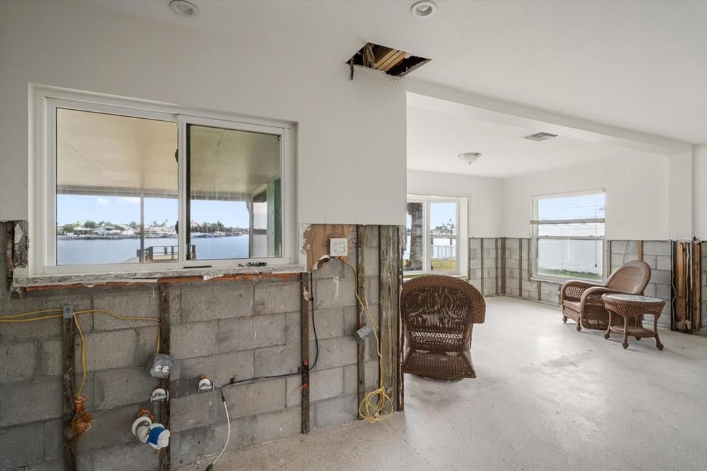 待售: $1,050,000 (3 贝兹, 2 浴室, 1423 平方英尺)