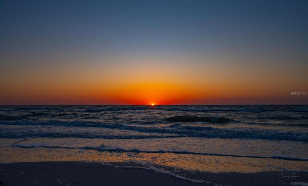 待售: $1,050,000 (3 贝兹, 2 浴室, 1423 平方英尺)