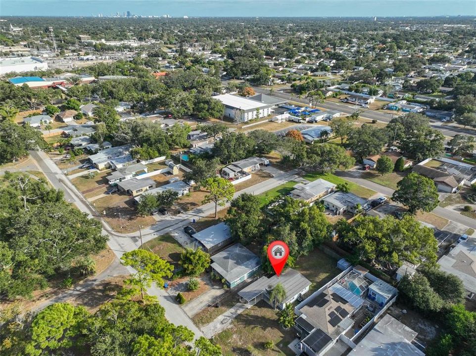 出租: $1,825 (2 贝兹, 1 浴室, 768 平方英尺)