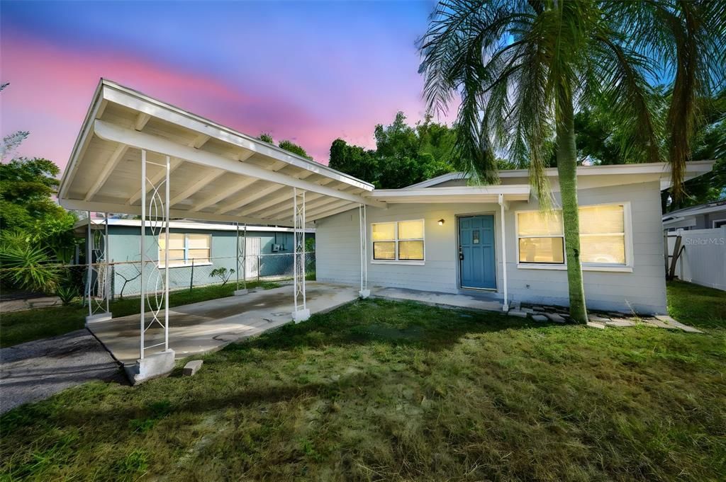 出租: $1,825 (2 贝兹, 1 浴室, 768 平方英尺)