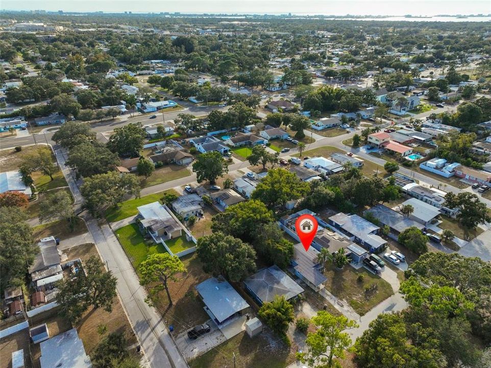 出租: $1,825 (2 贝兹, 1 浴室, 768 平方英尺)