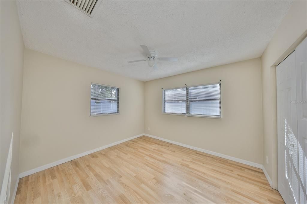 出租: $1,825 (2 贝兹, 1 浴室, 768 平方英尺)