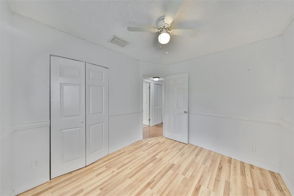 出租: $1,825 (2 贝兹, 1 浴室, 768 平方英尺)