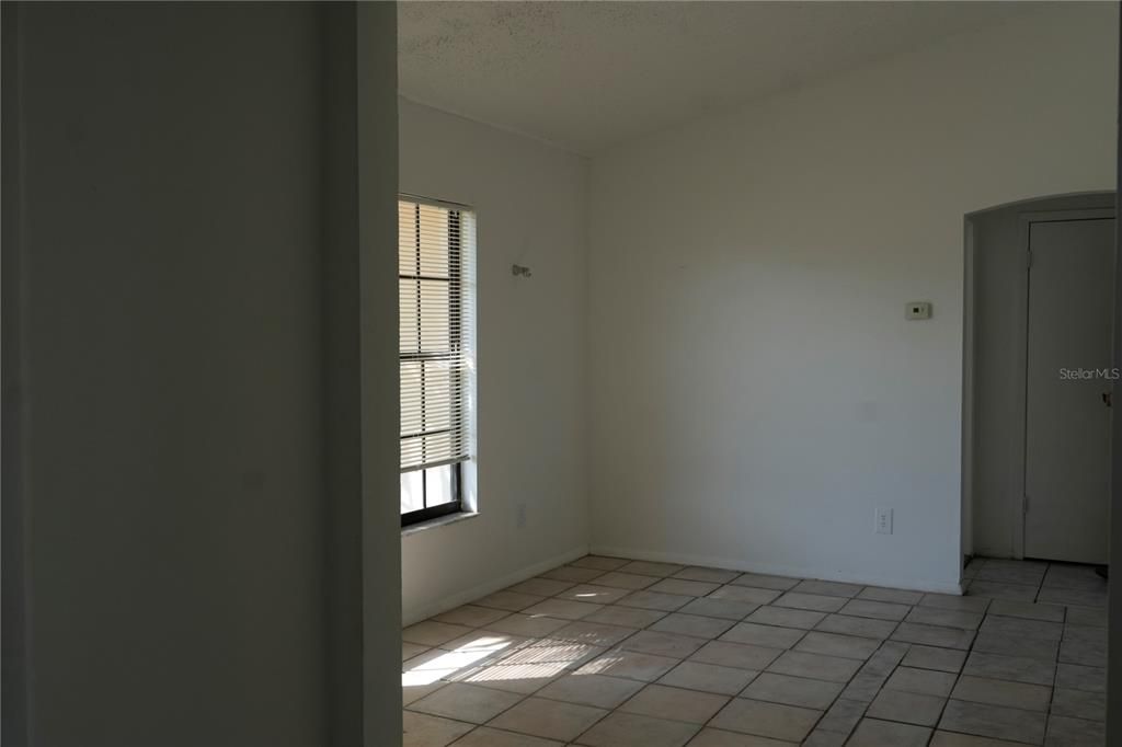 En Renta: $2,300 (3 camas, 2 baños, 1697 Pies cuadrados)