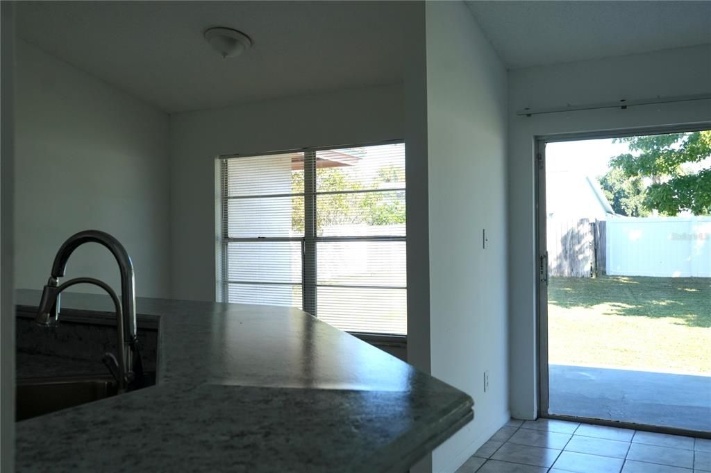 En Renta: $2,300 (3 camas, 2 baños, 1697 Pies cuadrados)