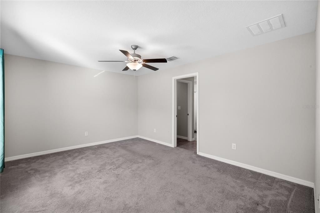 Active With Contract: $305,000 (3 beds, 2 baths, 1451 Square Feet)