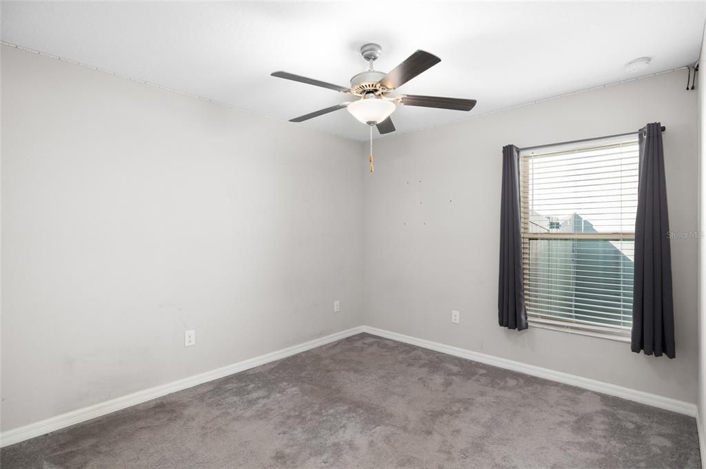 Active With Contract: $305,000 (3 beds, 2 baths, 1451 Square Feet)