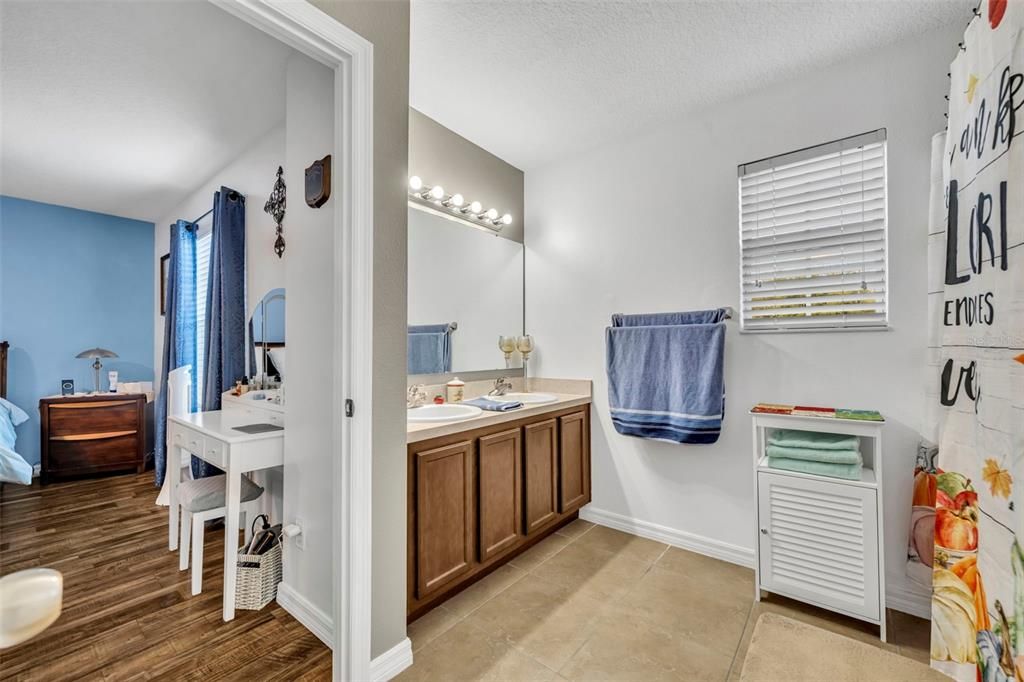 待售: $340,000 (3 贝兹, 2 浴室, 1629 平方英尺)