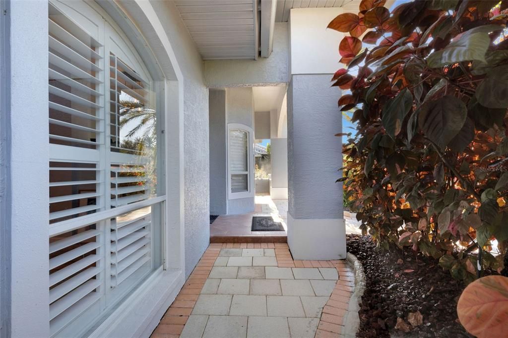 For Sale: $749,950 (4 beds, 3 baths, 2332 Square Feet)