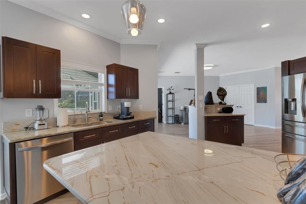 For Sale: $749,950 (4 beds, 3 baths, 2332 Square Feet)