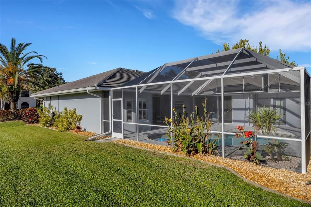 For Sale: $749,950 (4 beds, 3 baths, 2332 Square Feet)