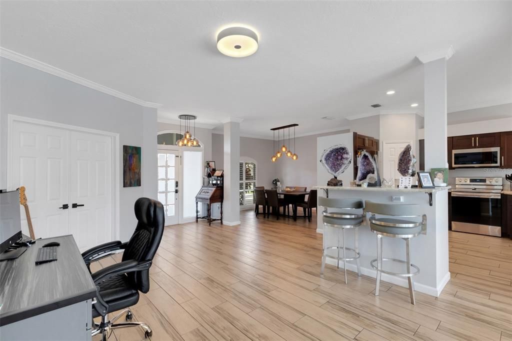 For Sale: $749,950 (4 beds, 3 baths, 2332 Square Feet)