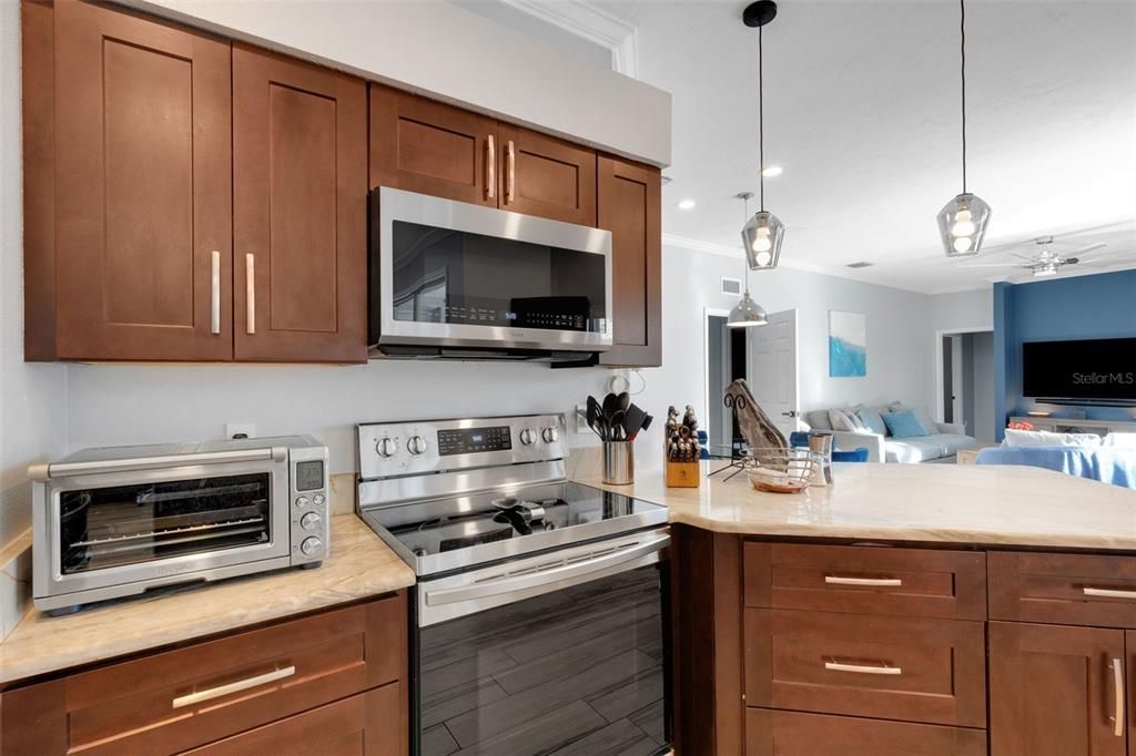 For Sale: $749,950 (4 beds, 3 baths, 2332 Square Feet)