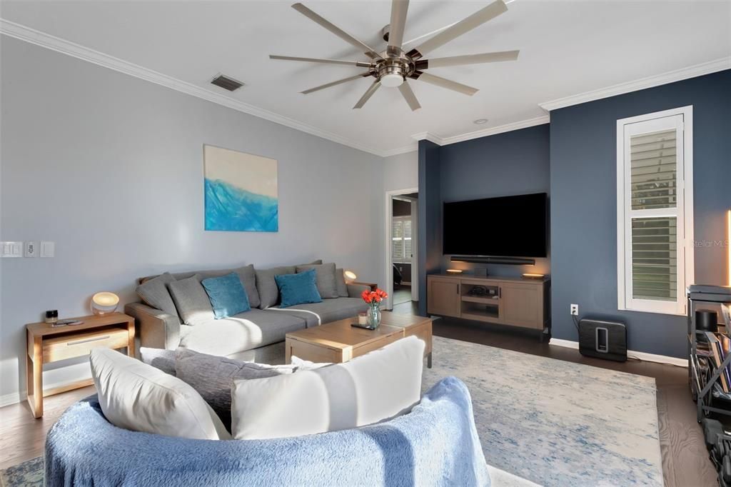 For Sale: $749,950 (4 beds, 3 baths, 2332 Square Feet)