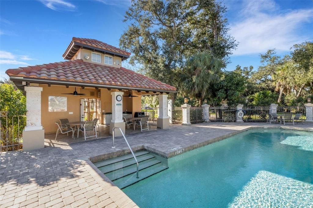 For Sale: $749,950 (4 beds, 3 baths, 2332 Square Feet)