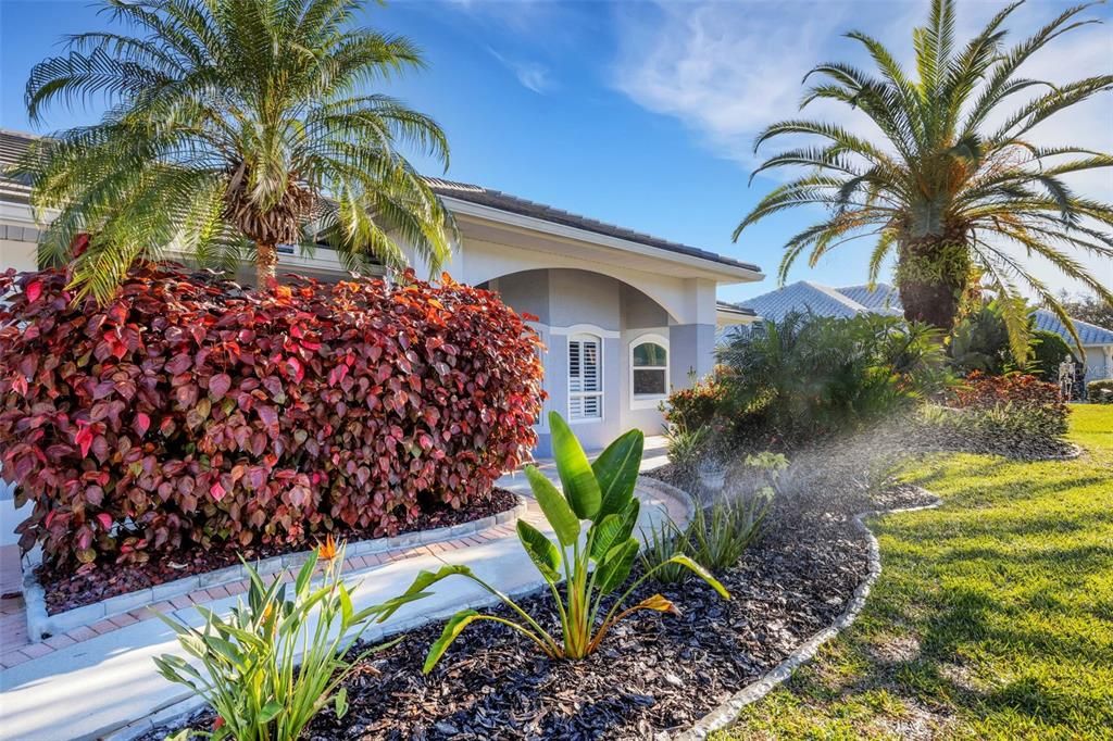 For Sale: $749,950 (4 beds, 3 baths, 2332 Square Feet)