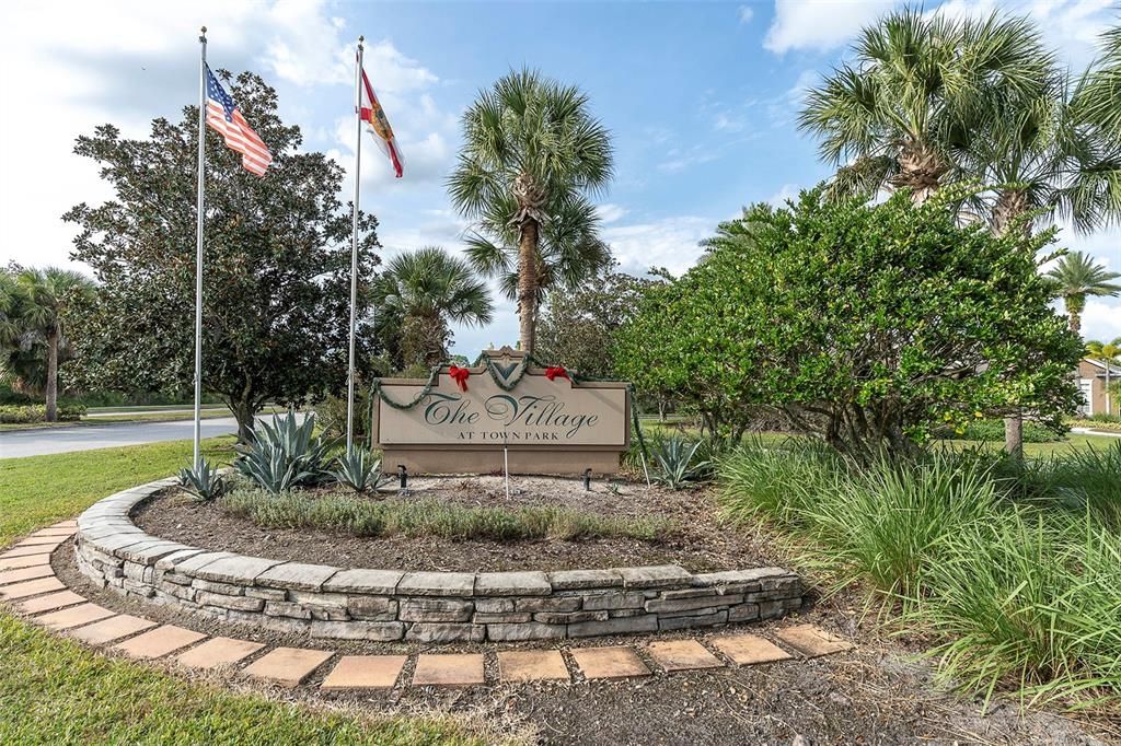 Active With Contract: $1,600 (2 beds, 2 baths, 1080 Square Feet)