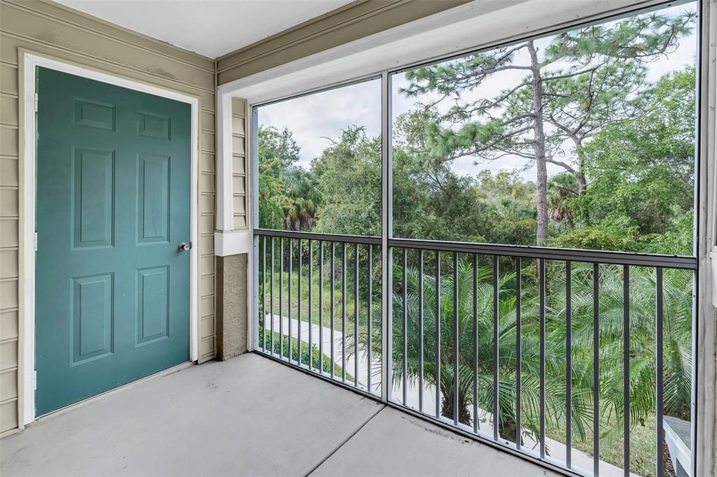 Active With Contract: $1,600 (2 beds, 2 baths, 1080 Square Feet)
