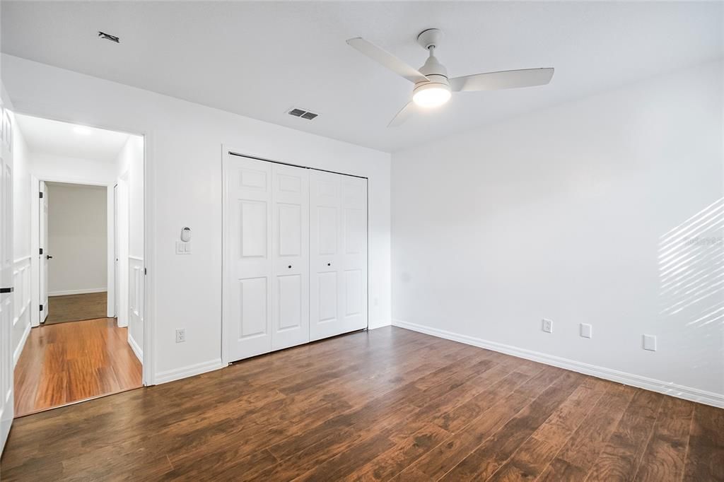 На продажу: $419,990 (3 спален, 2 ванн, 1718 Квадратных фут)