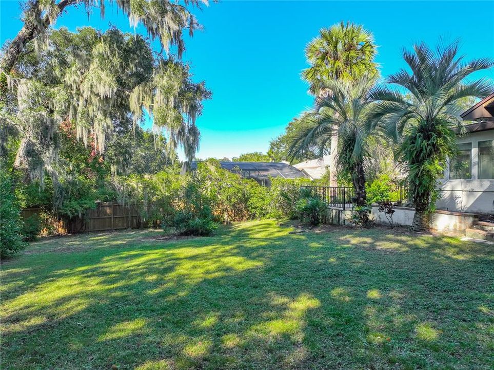 For Sale: $530,000 (4 beds, 2 baths, 2481 Square Feet)