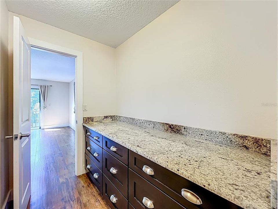 For Sale: $530,000 (4 beds, 2 baths, 2481 Square Feet)