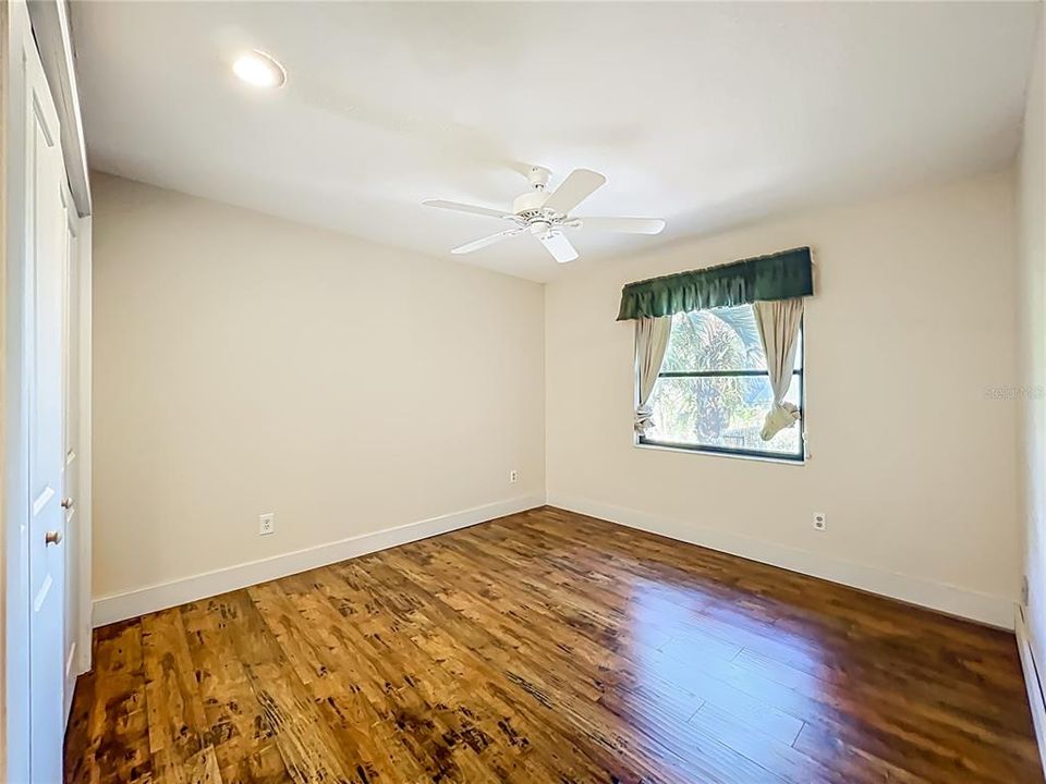 For Sale: $530,000 (4 beds, 2 baths, 2481 Square Feet)