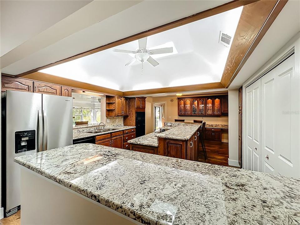 For Sale: $530,000 (4 beds, 2 baths, 2481 Square Feet)