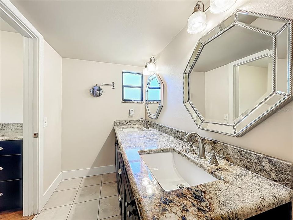 For Sale: $530,000 (4 beds, 2 baths, 2481 Square Feet)