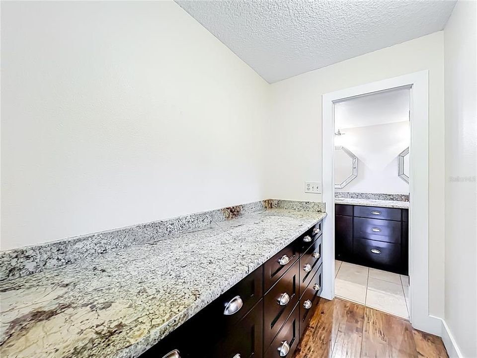 For Sale: $530,000 (4 beds, 2 baths, 2481 Square Feet)