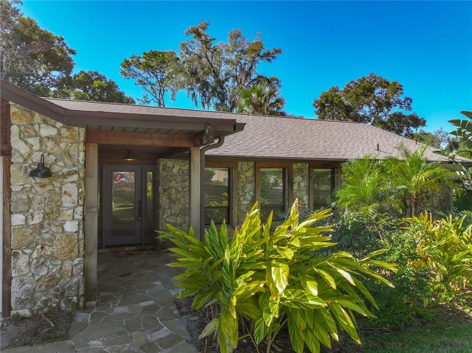 For Sale: $530,000 (4 beds, 2 baths, 2481 Square Feet)