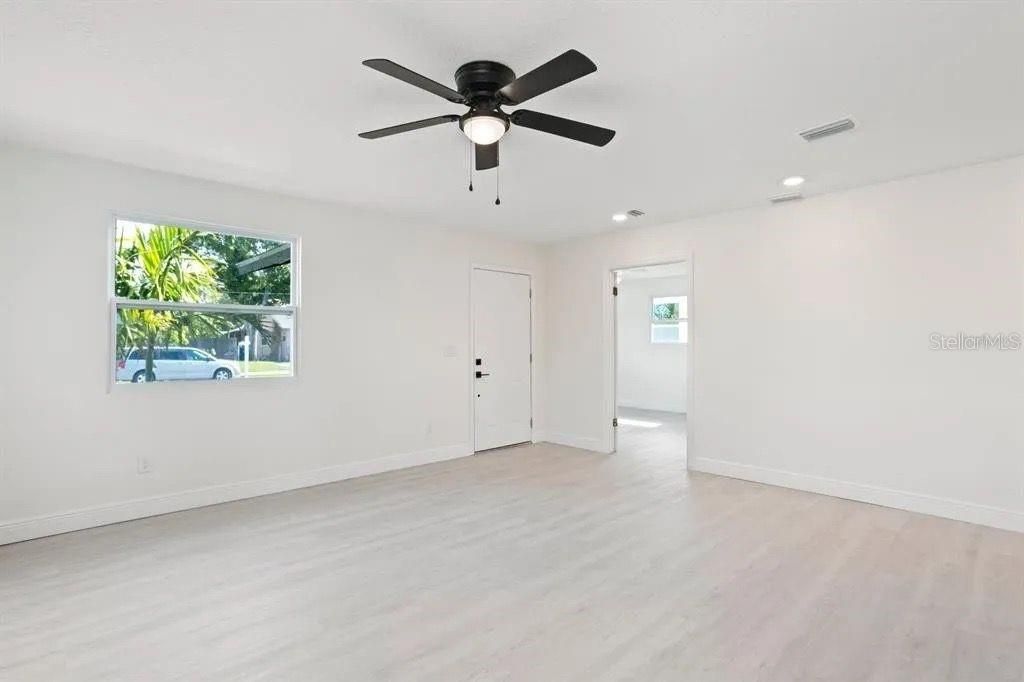 待售: $1,470,900 (5 贝兹, 0 浴室, 5143 平方英尺)