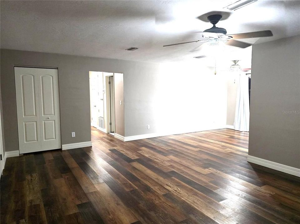 На продажу: $295,000 (3 спален, 2 ванн, 1338 Квадратных фут)