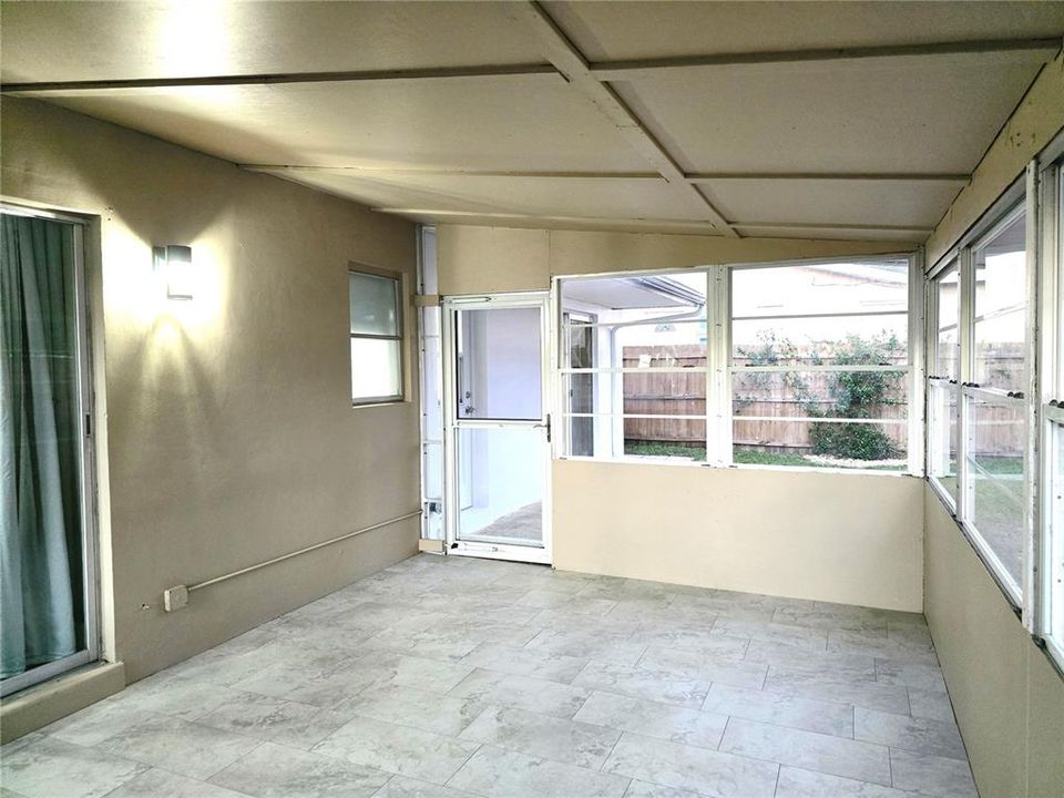 На продажу: $295,000 (3 спален, 2 ванн, 1338 Квадратных фут)