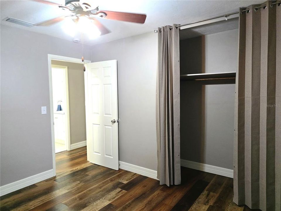 На продажу: $295,000 (3 спален, 2 ванн, 1338 Квадратных фут)