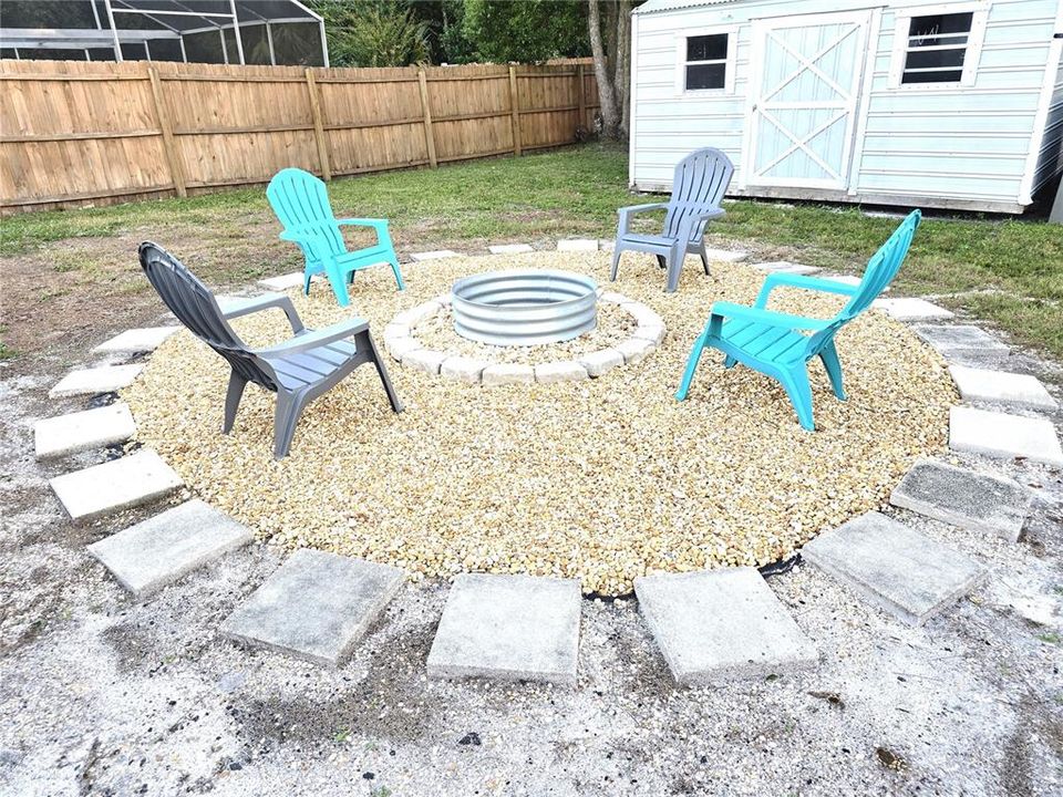 На продажу: $295,000 (3 спален, 2 ванн, 1338 Квадратных фут)