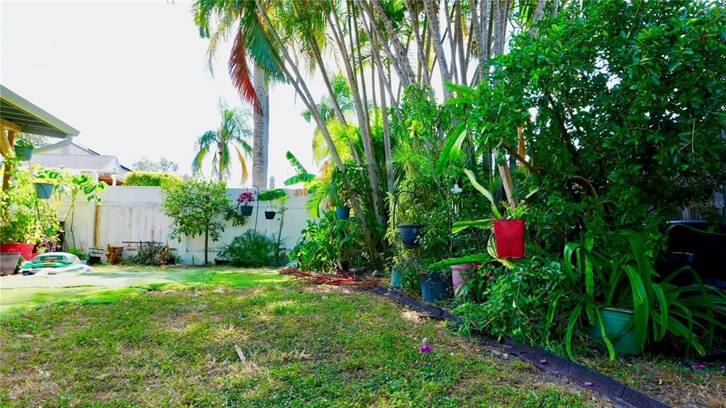 For Sale: $425,000 (3 beds, 2 baths, 1448 Square Feet)