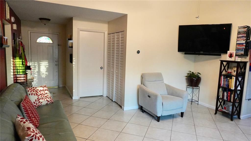 For Sale: $425,000 (3 beds, 2 baths, 1448 Square Feet)