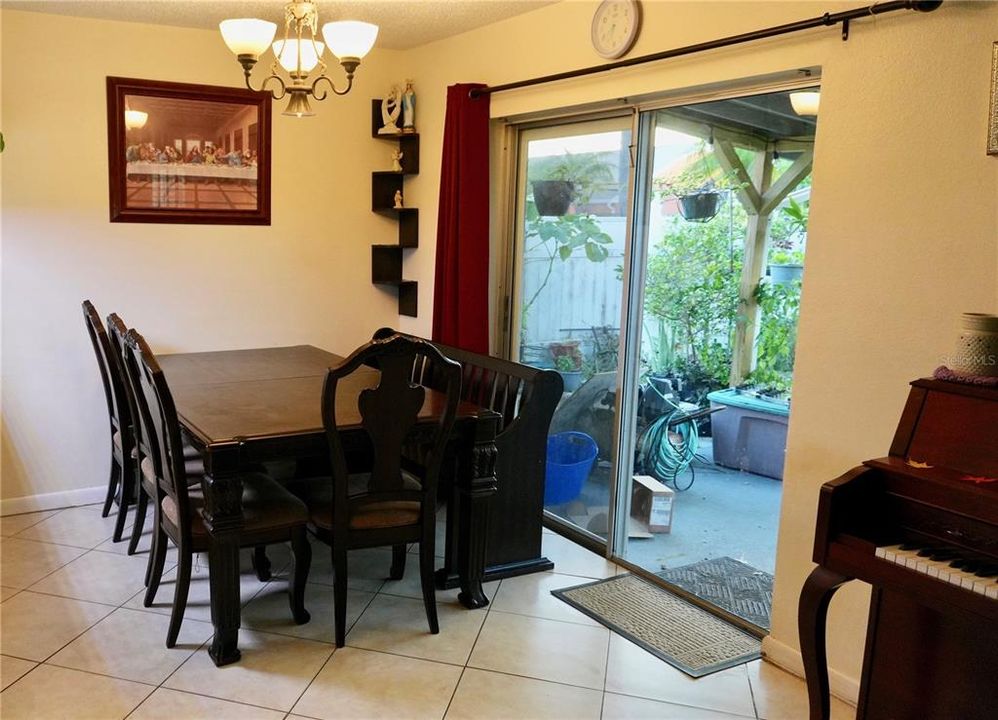 For Sale: $425,000 (3 beds, 2 baths, 1448 Square Feet)