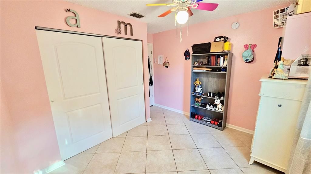 For Sale: $425,000 (3 beds, 2 baths, 1448 Square Feet)