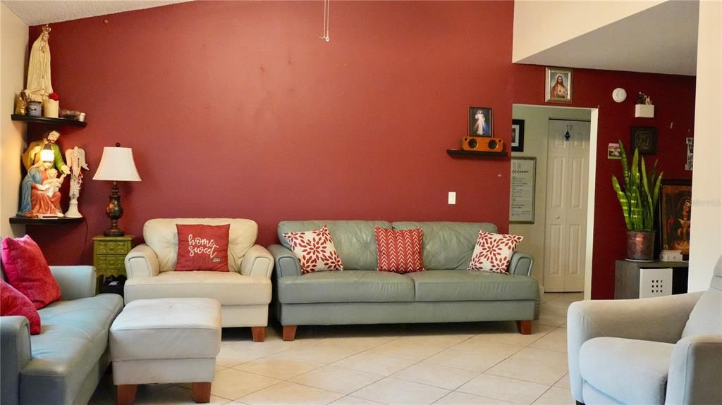 For Sale: $425,000 (3 beds, 2 baths, 1448 Square Feet)