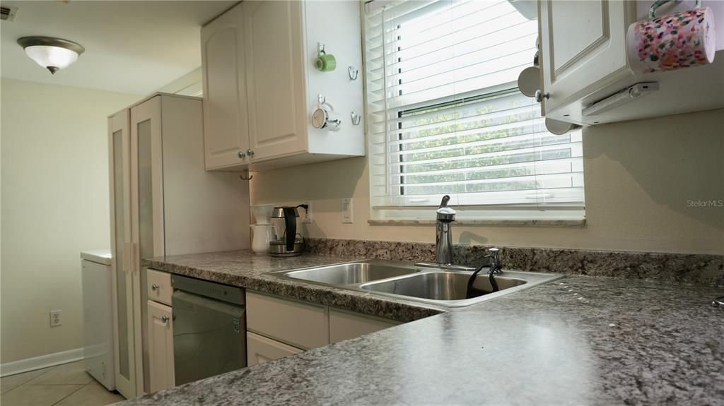 For Sale: $425,000 (3 beds, 2 baths, 1448 Square Feet)