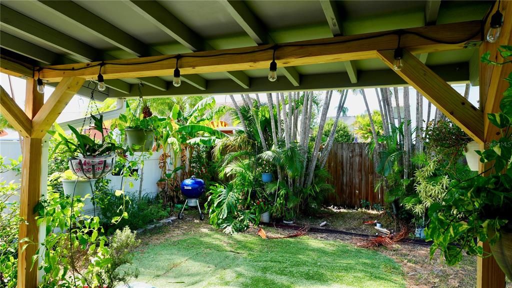 For Sale: $425,000 (3 beds, 2 baths, 1448 Square Feet)