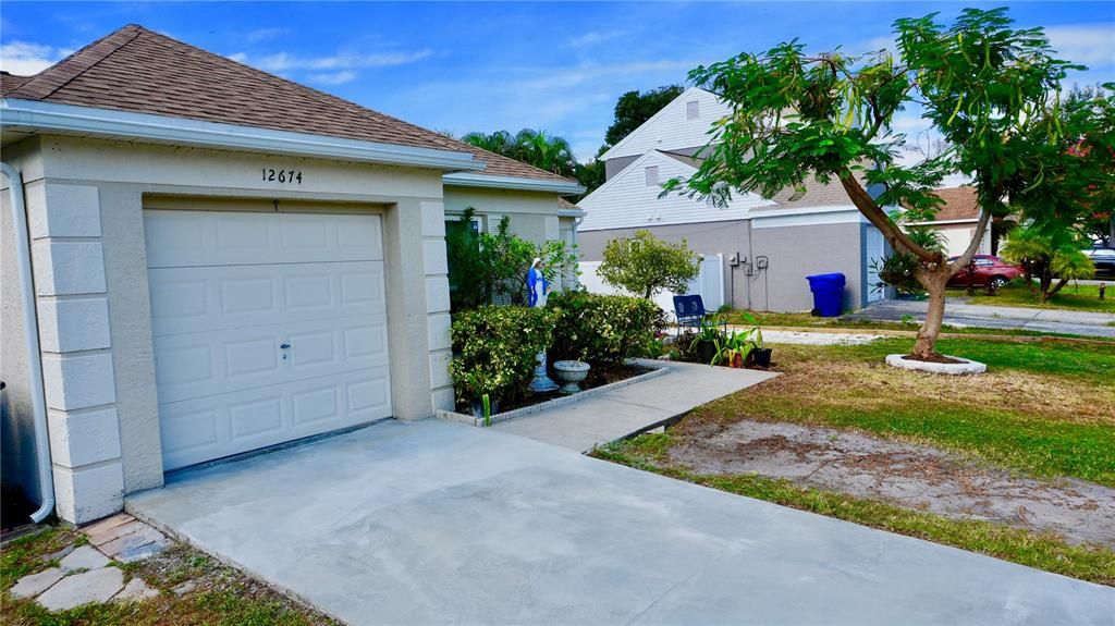 For Sale: $425,000 (3 beds, 2 baths, 1448 Square Feet)