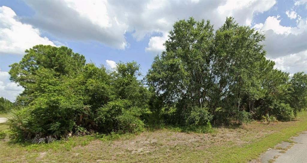 На продажу: $35,000 (0.28 acres)